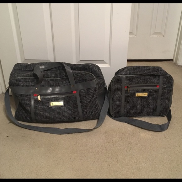 Oscar de la Renta Handbags - Set of 2 Vtg Oscar De La Renta travel bag set